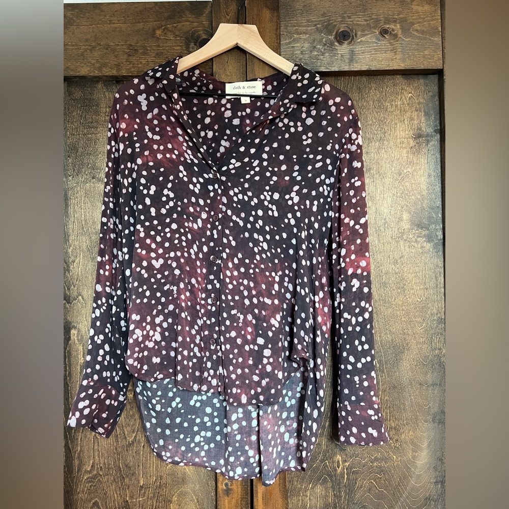 Cloth and Stone Anthropologie button down top in wine.